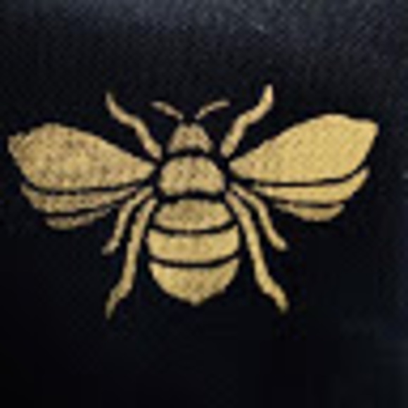 Meet your Posher, Nicole - Picture 1 of 1